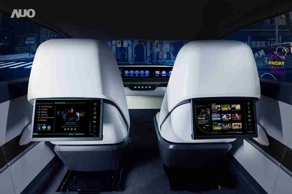 传奇国际新一代Smart Cockpit 2024，，，以Micro LED先进显示技术优势，，，创建〝可卷式后座娱乐显示器〞，，仅在互动时才显示出所需画面及信息，，扩充更丰富的娱乐和交互信息服务，，，，获国际奖项荣耀